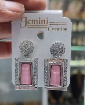 Fashionable Glass and Transparent Crystal Earrings with Rhodium Plated Back Closure, Suitable for Women's Fashion Earring Set