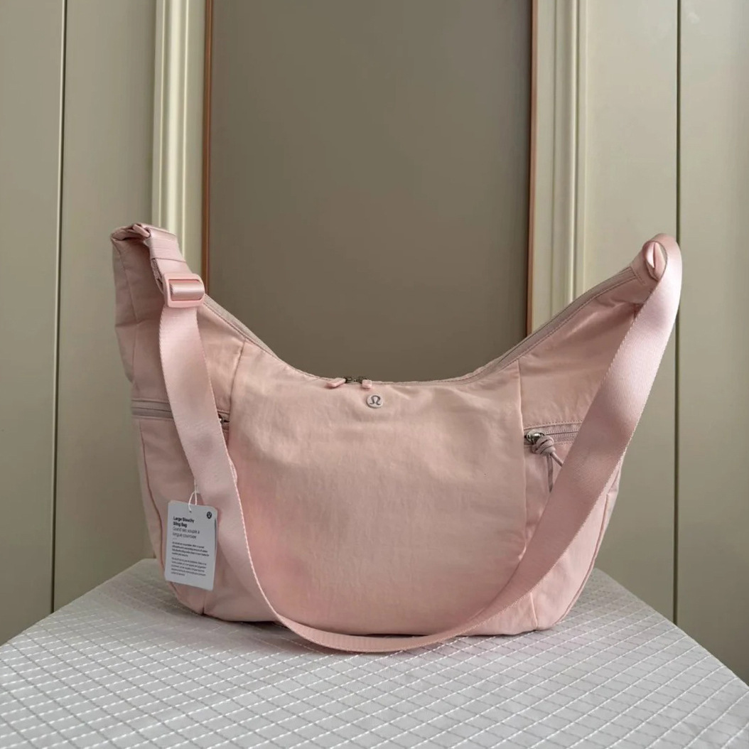 2025 new women's crossbody bag designer armpit bag