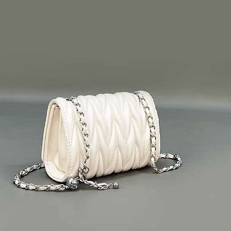Niche Design Light Chain 2025 New Women's High-Quality Texture Crossbody Dia Pleated Shoulder Bag