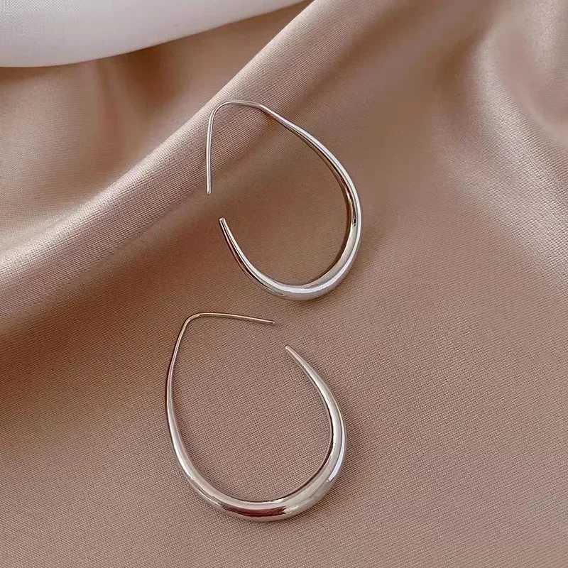 Hot Sale Geometric Oval Hoop Earrings for Women Simple Design Earrings Party Wedding Fashion Jewelry Accessories 2023 XJ250814