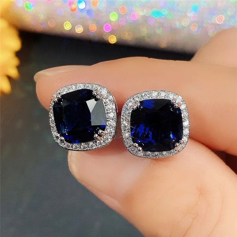 Huitan Bling Blue Cubic Zirconia Earring Ear Piercing Female Accessories Party Anniversary Birthday Gift for Women Jewelry 250812