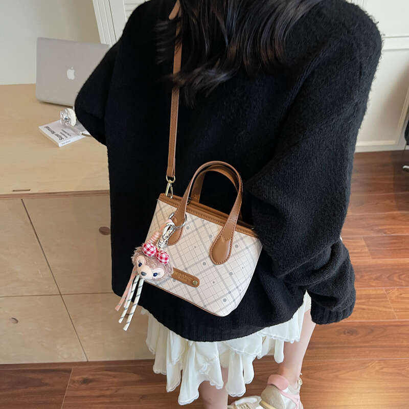 Fashion Bucket for Women 2025 Autumn New Versatile Handbag High-end Feel Shoulder Checkered Crossbody Bag