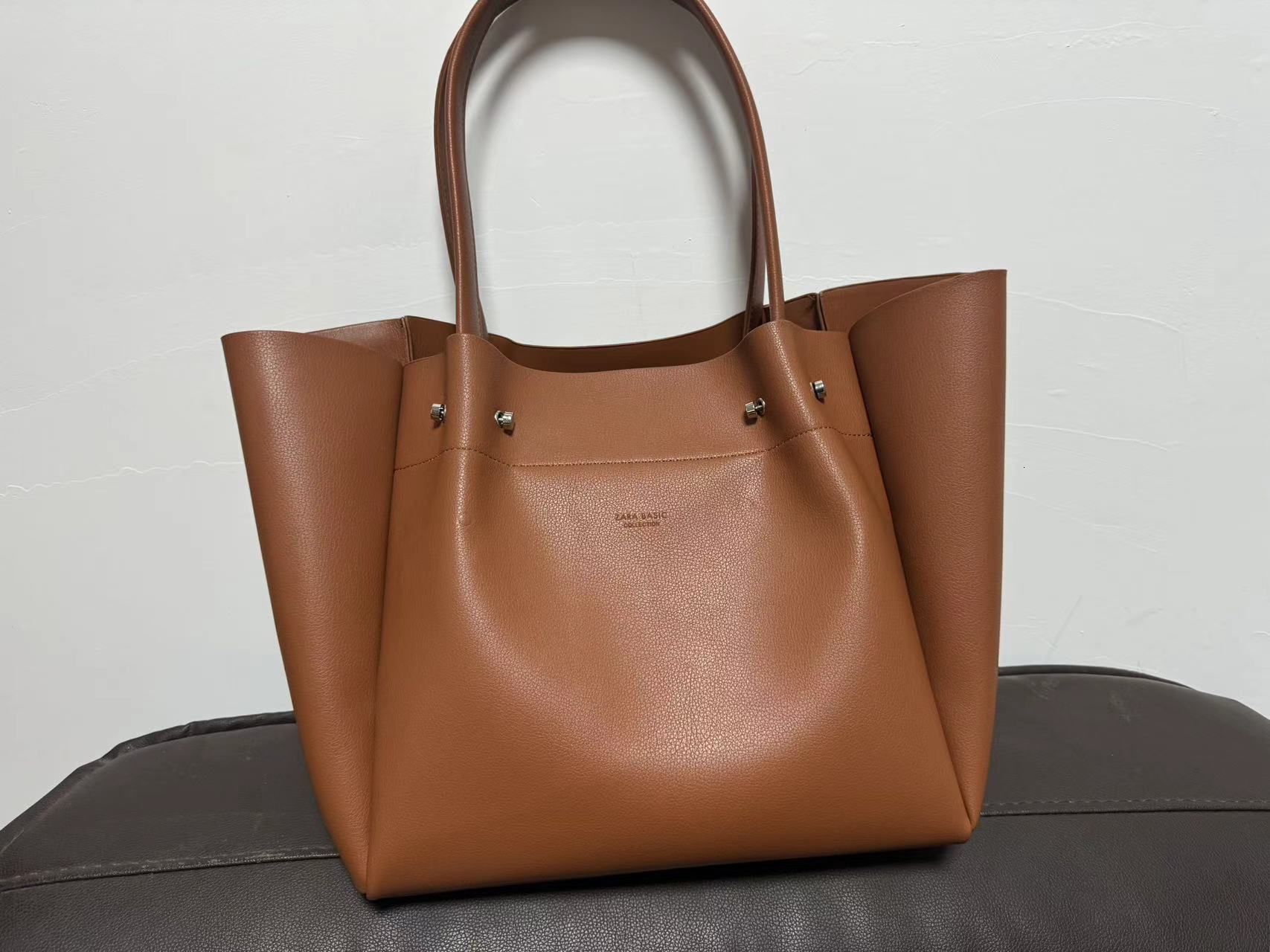 2025 New Handbag Designer Commuter Crossbody Bag