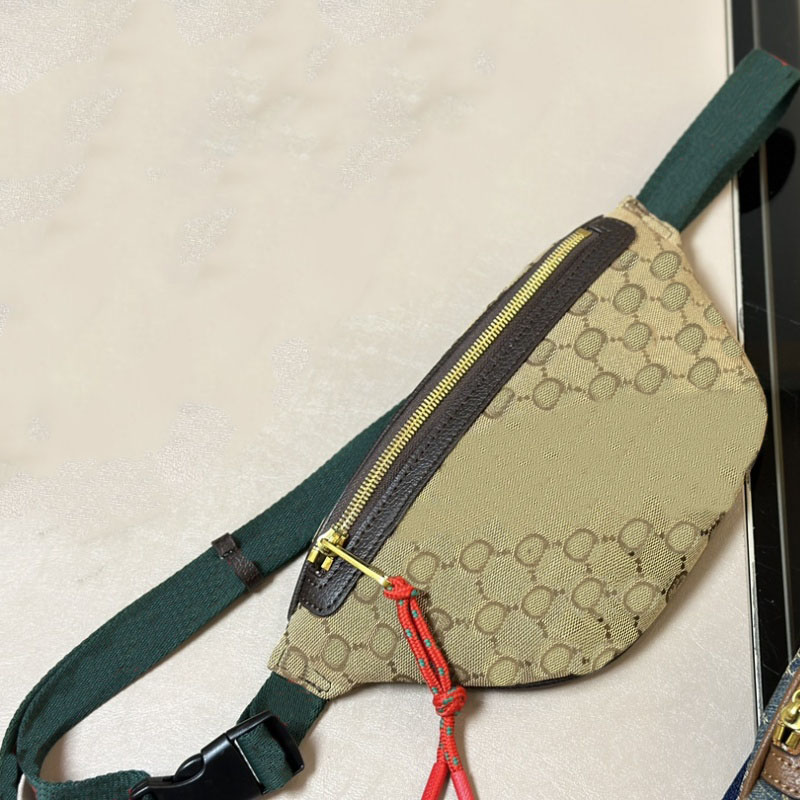 Fashion Designer Man Waist Bags Outdoor Recreation Luxury Crossbody Classic Belt Bags Designers Men Letter Canvas Bum Bag