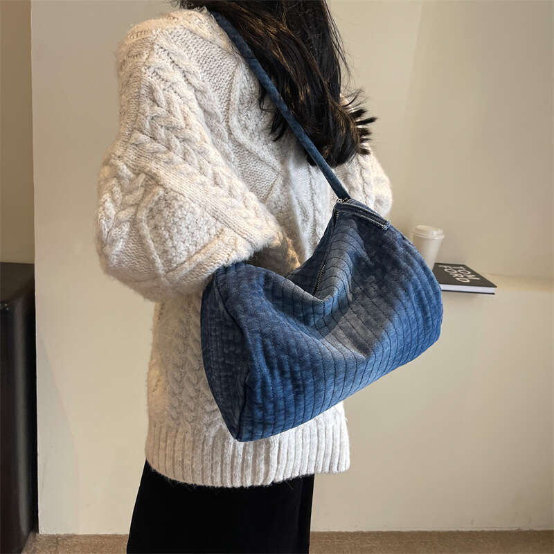 New Vintage Washed Denim for Women, Korean and Japanese Style, Trendy Shoulder Bag, Large Bags Designer Women Capacity Embroidered Pillow Bag