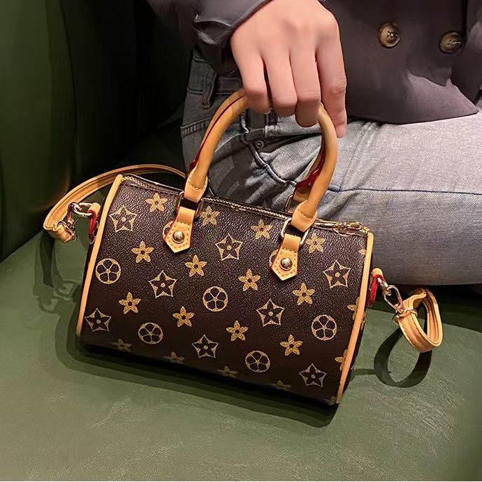 Designer Bagss Luxury Bag Shoulder Bag Crossbody Purse Ladies Fashion Mini Bag High Quality Leather Zipper Armpit Bag New Shoulder Designer Bags