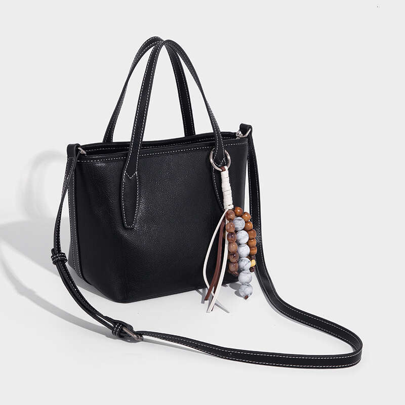 Women's handbag designer retro bucket bag 2025 new fashionable vegetable basket simple casual commuting