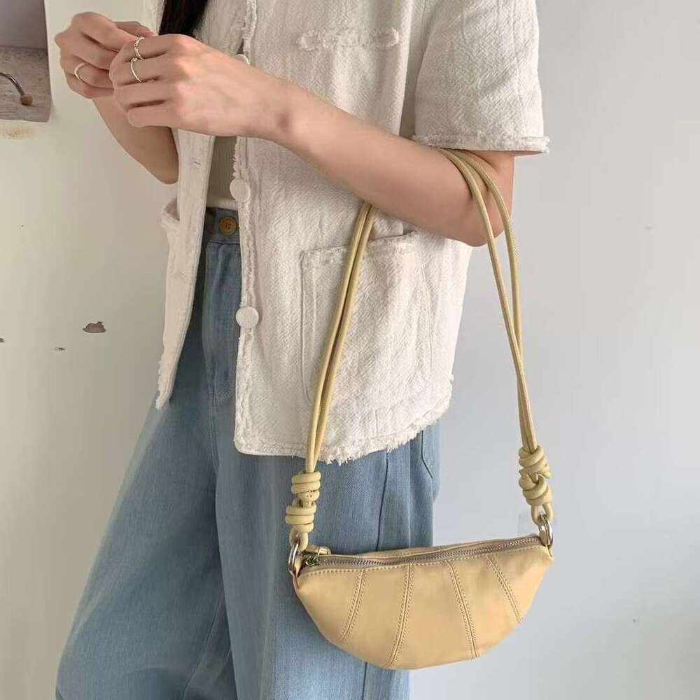 New Fashion Dumpling Single Shoulder Crossbody Sheepskin Horn Bag Niche Summer Women's Genuine Leather Handbag designer bag B5