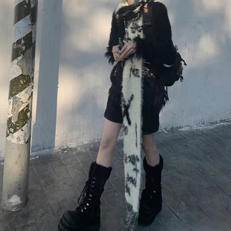 Y2K Women Scarves Japanese Cute Cartoon Black White Autumn Winter Warm Cold Scarf for Girls Outdoors Casual Long Wrap 250813