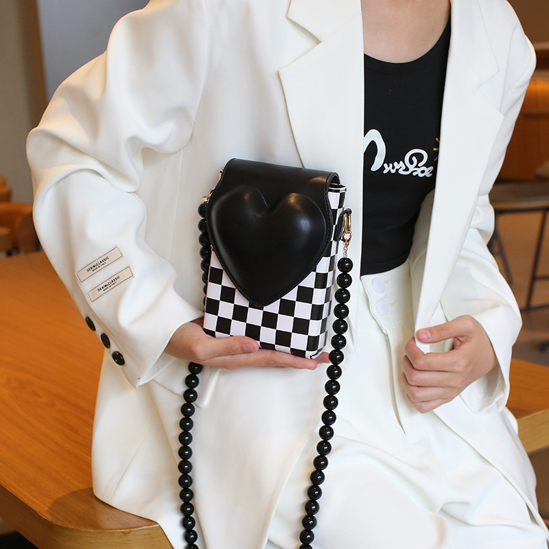 Korean Style Textured Single Shoulder Crossbody Black Peach Heart Phone Simple Versatile Beaded Small Square Bag for Women