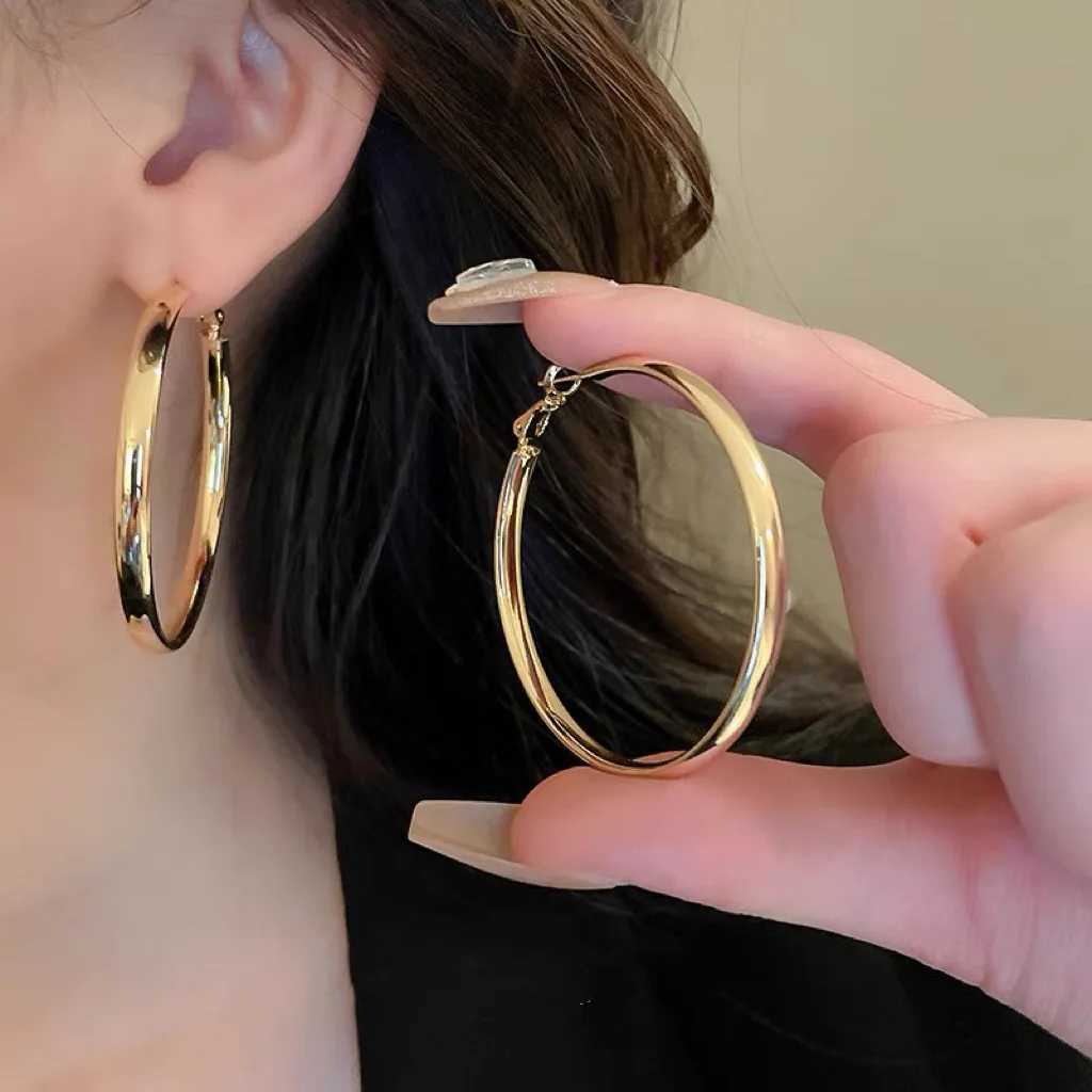 Fashion Large Flat Hoop Earrings Geometric Big Circle Earrings for Women Exaggerate Circle Brincos Punk OL Style Trend Jewelry XJ250814