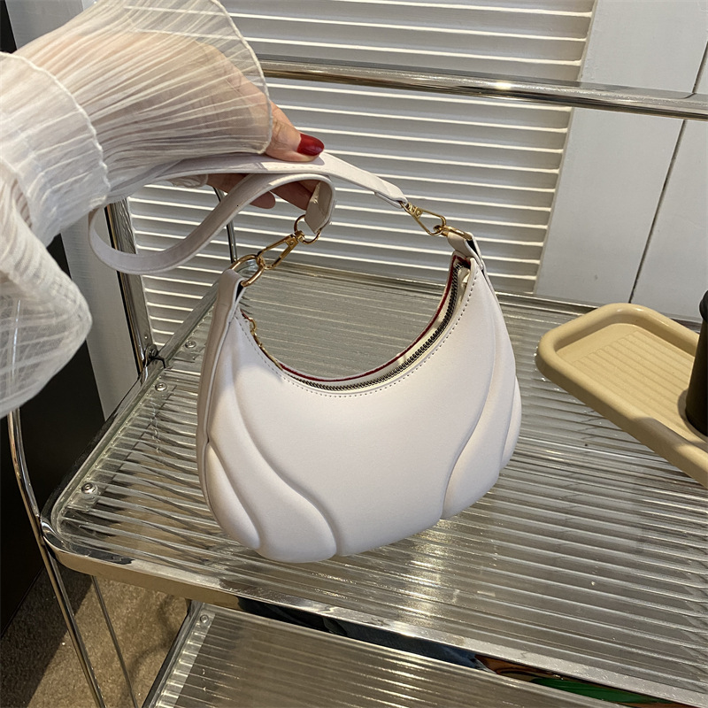 Luxury Brand Designer Bag Textured Embossed French Style Underarm Bag For Women 2024 New Fashion Trendy Shoulder Bag Fashion Versatile Commuter Crossb