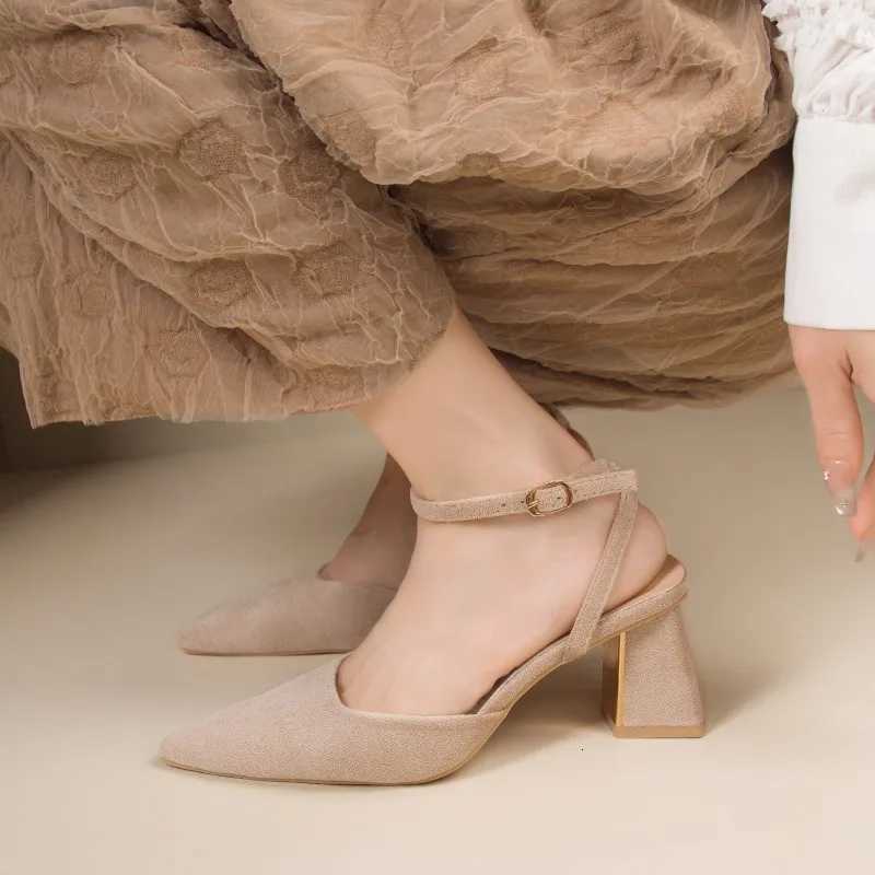 Summer New Pointed Fashion One Line Buckle Style Shallow Mouth Sandals Womens Comfortable Banquet Shoes High Heel Pumps W250814