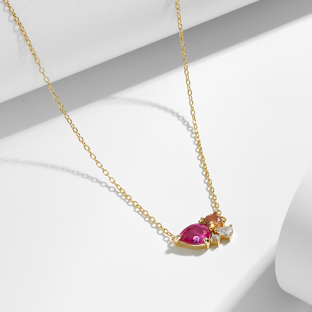 S Pure Sier Necklace for Women Fashion Ins Niche Red Collarbone Chain Versatile Inlaid Zircon Elegant Choker Jewelry for Women