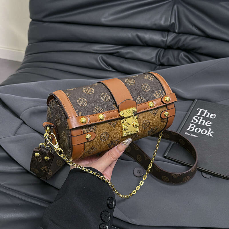 Hot Selling New Fashion Chain For Women Versatile Elegant Single Shoulder Crossbody High-End Rivet Women's Bag Designer Bags