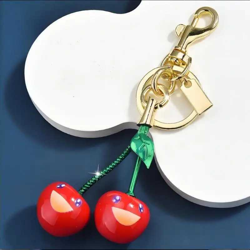 Fashion Smile Cherry Bag Charm Lock Keychain Cherry Resin Pendant Fruit Keychain Womens Bag Charms Y250814