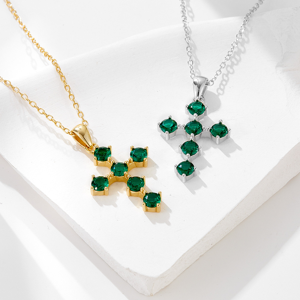 Ins Style Light Emerald Zircon Cross Pendant Necklace for Women Pure Sier Clavicle Chain