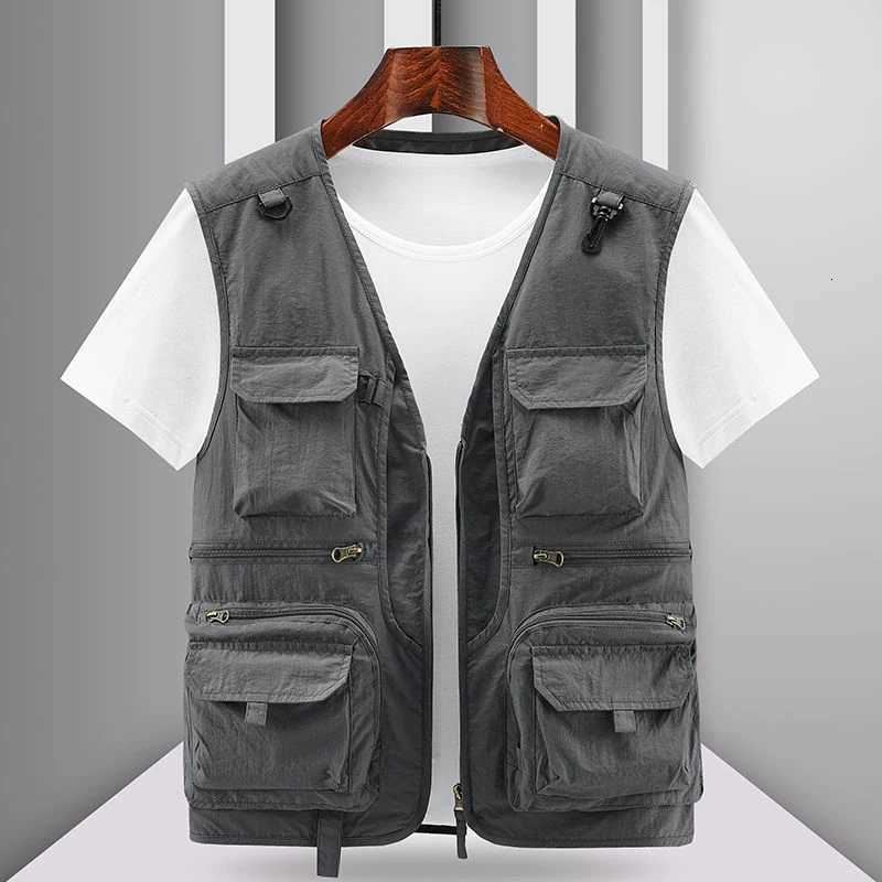 Spring New Men Outdoor Casual Vest Men Solid Breathable Multi-pocket Photography Fishing Vest High Quality Vest Man M-6XL Y250814