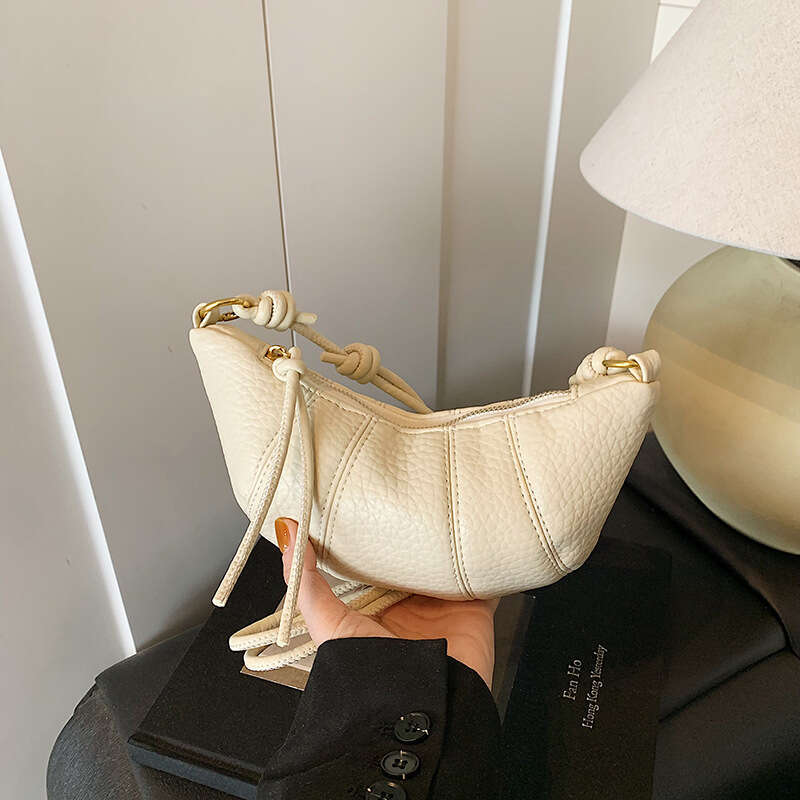 New Women's 2025 Summer Korean Niche Dumpling Light Luxury Crossbody Casual Red Shoulder Bag