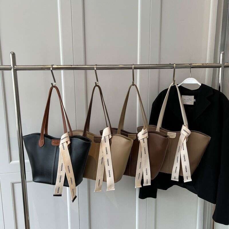 2024 New Urban Minimalist Tote PU Car Sewn Women's Large Capacity Handheld Shoulder Bag