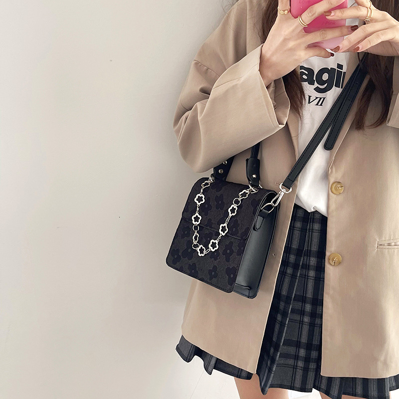 Fashion Plum Blossom Pattern Chain Korean Style Black Printed Handbag Versatile Crossbody Bag for Women New