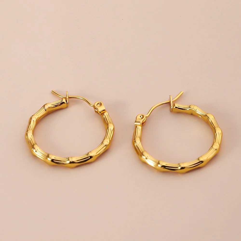 1 Pair of Stainless Steel Womens Hoop Earrings Non-Fading Light Luxury Bamboo Jointed Gold Color Metal Earrings XJ250814