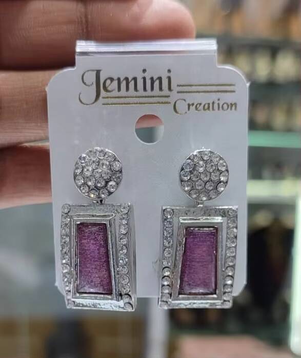 Fashionable Glass and Transparent Crystal Earrings with Rhodium Plated Back Closure, Suitable for Women's Fashion Earring Set