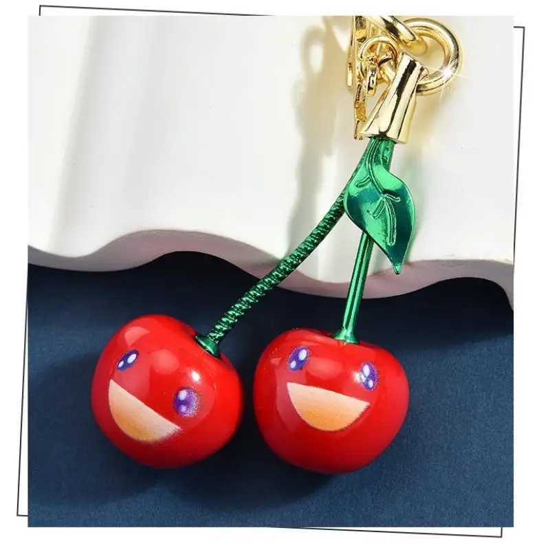 Fashion Smile Cherry Bag Charm Lock Keychain Cherry Resin Pendant Fruit Keychain Womens Bag Charms Y250814
