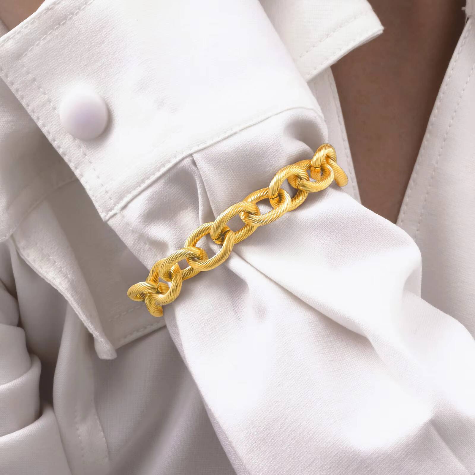 Style Cross-Border Women's Stainless Steel Emed Round Cross Chain Bracelet, Gold Fashion Jewelry