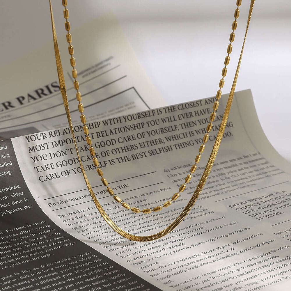 Designer for Women Layered Titanium Necklace Non-Fad Jewelry Light High-End Clavicle Chain Stainless Steel Accessories