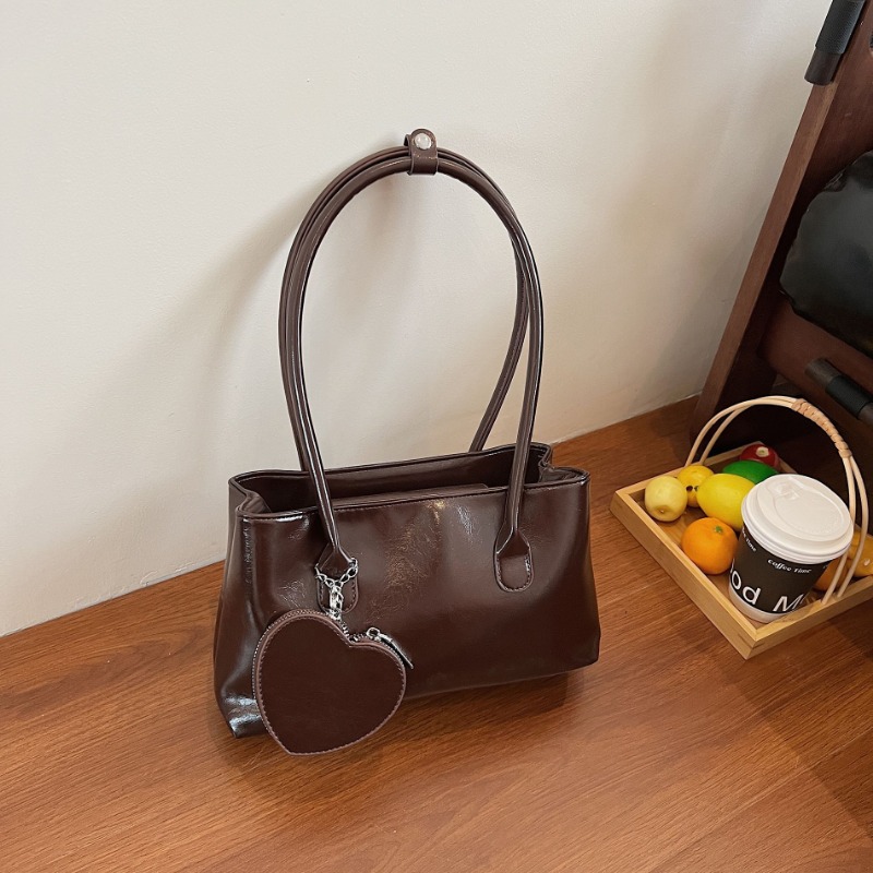 Trendy Womans Casual Shoulder Bag with Gloss Finish