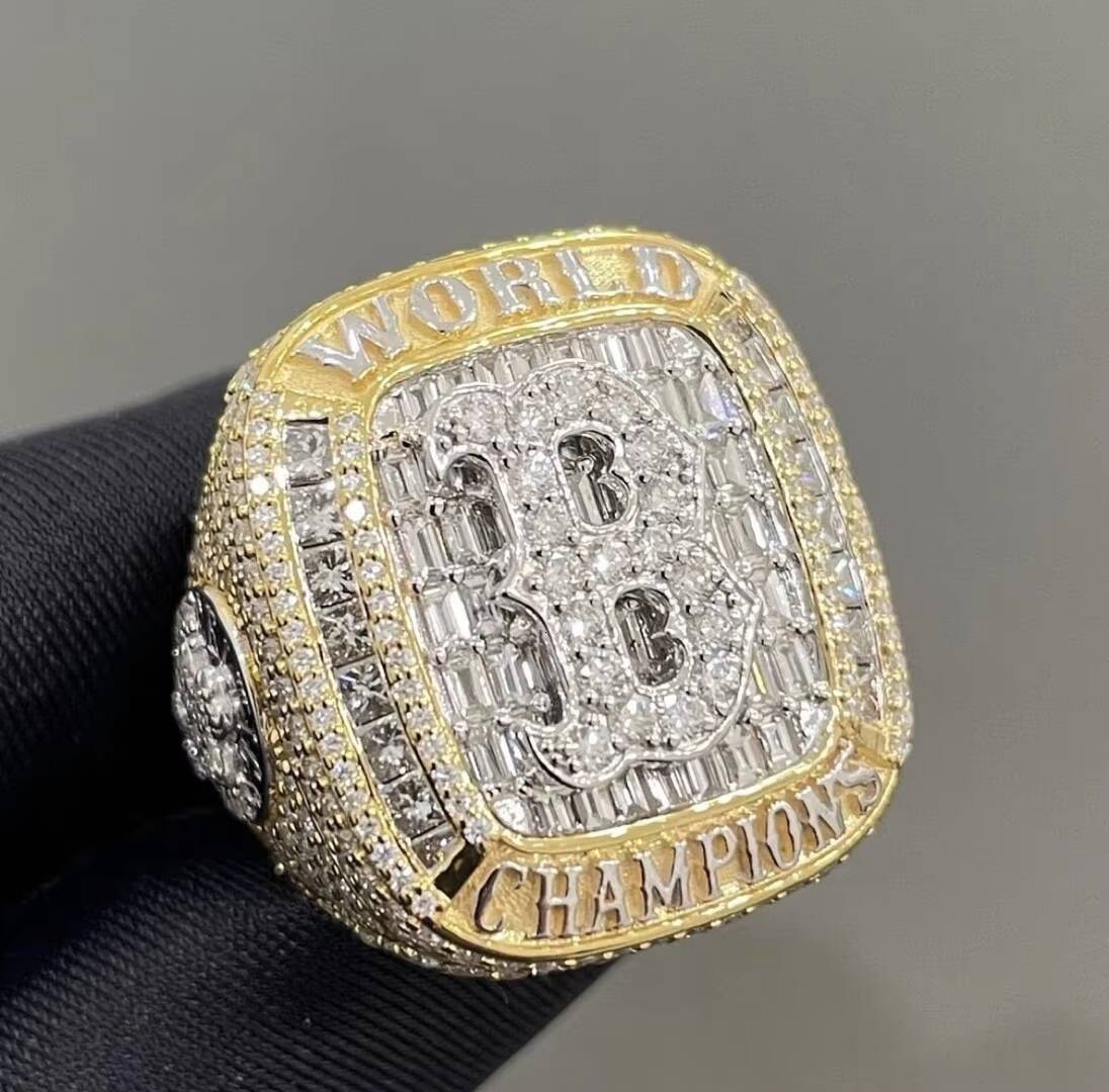 Custom Hip Hop Fine Jewelry Men's Iced Out Champion Real VVS Moissanite Dia Sier Ring Men
