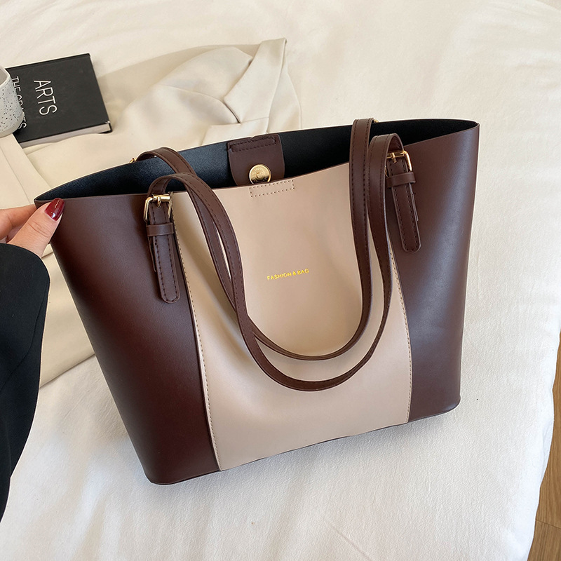 Luxury Brand Designer Bag Vintage Simple Elegant Commuter Bag For Women 2025 Autumn Winter New Fashionable Large Capacity Shoulder Handheld Tote Bag