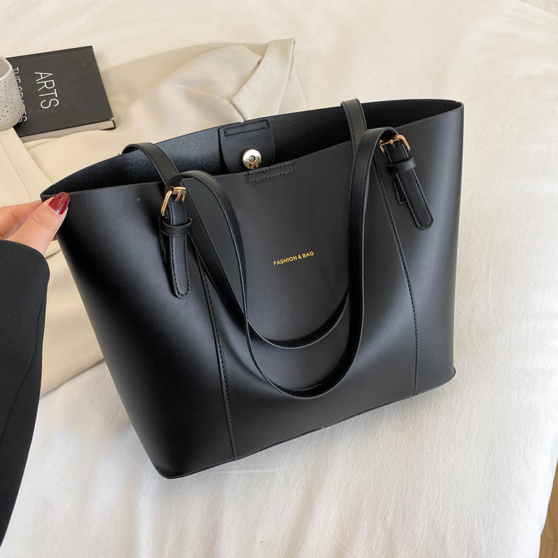 Luxury Brand Designer Bag Vintage Simple Elegant Commuter Bag For Women 2025 Autumn Winter New Fashionable Large Capacity Shoulder Handheld Tote Bag