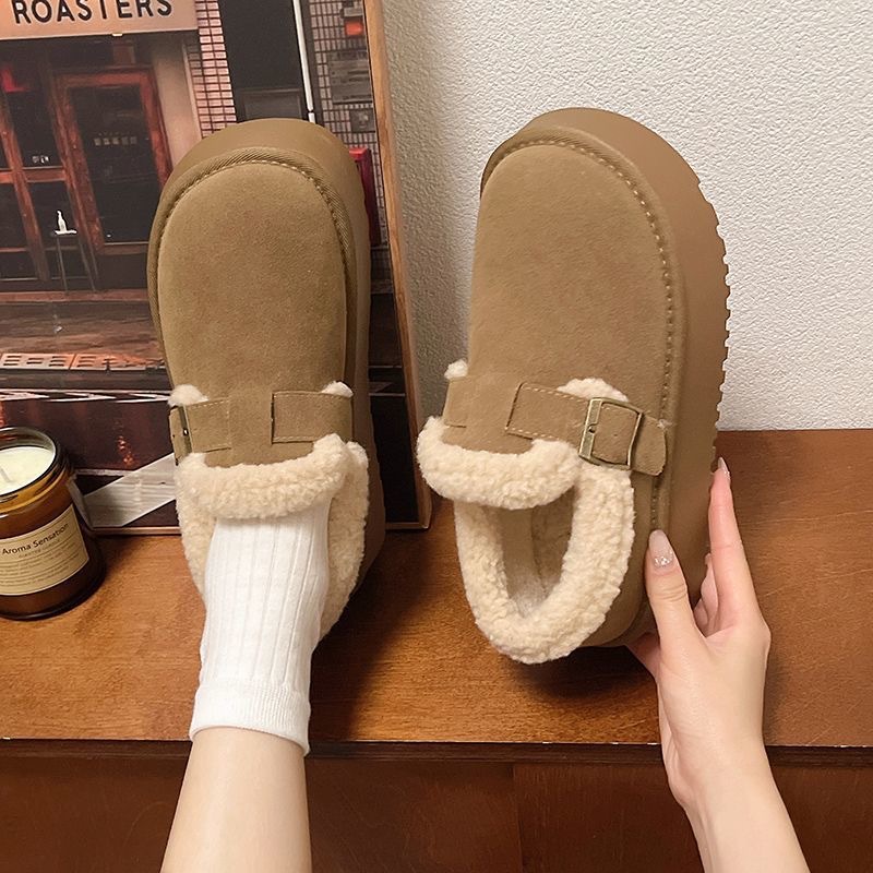 Thick soled buckle snow boots 2025s winter new style with plush insulation women's cotton shoes round toe versatile free shipping size 35-40
