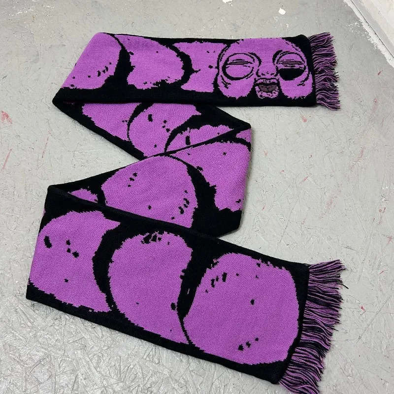 Fashion Creative Gothic cartoon knitted womens scarf mens winter Y2K scarf apron black tassel luminous Kpop scarf women 250813