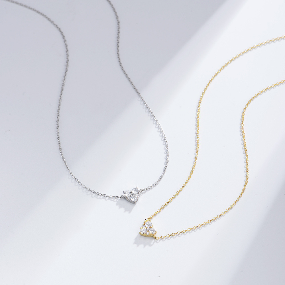 S Pure Sier Petite Dia-Studded Heart Necklace for Women Versatile Fashion Simple Heart-Shaped Zircon Collarbone Chain Jewelry