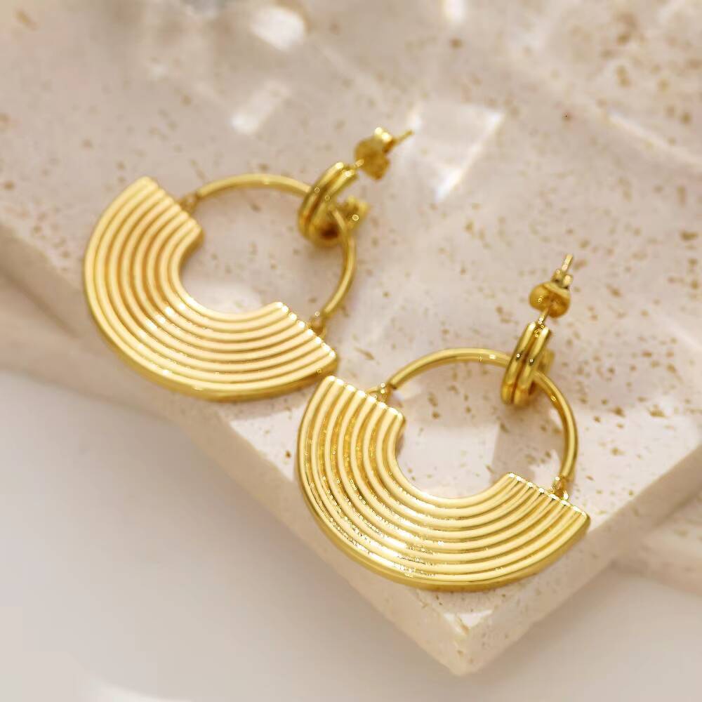 Waterproof Fashion Gold-Plated Pendant Exaggerated Stainless Steel Anti-Tarnish Earrings Jewelry Set