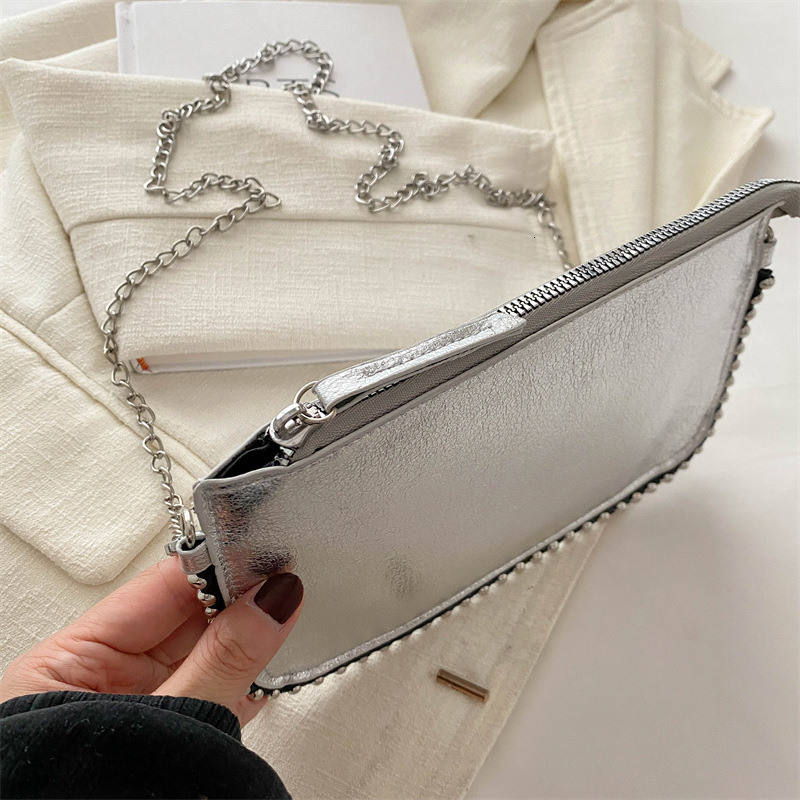 Luxury Brand Designer Bag This Year's Trendy Small Bags For Women 2024 New Summer Fashion Envelope Shoulder Bag Vintage Versatile Chain Crossbody