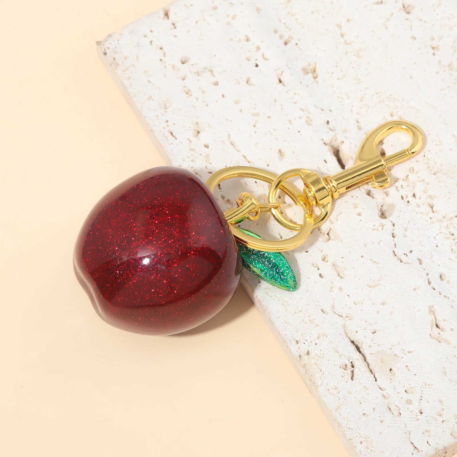 Red Cherry Bag Charm Keychain Exquisite Elegant Small Fresh Cherry Y2K Keyring for Women Backpack Purse Pendant Accessories Gift S250814