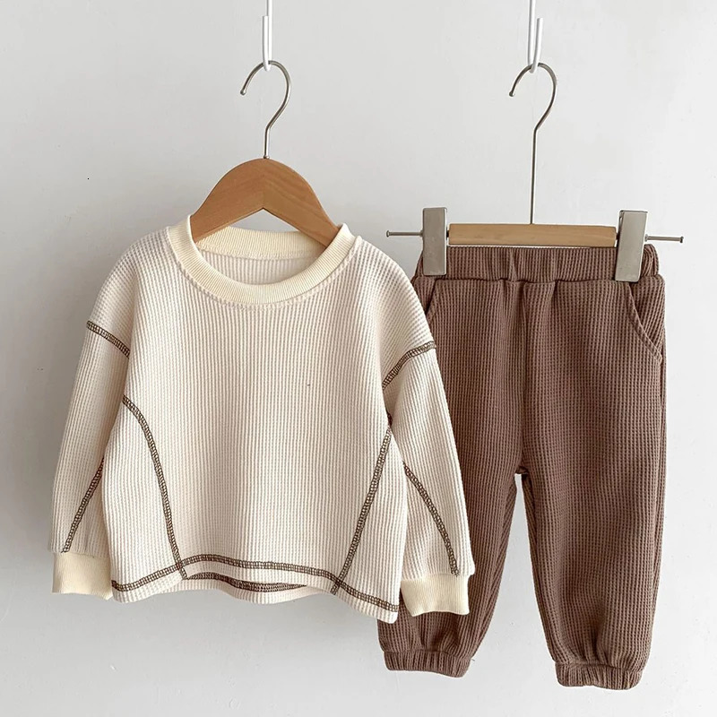 Spring born Baby Girl Boy Clothes Set Solid Color Long Sleeves Top Pants 2PCS Costume Leisure Sport Autumn Costume Suit 250813