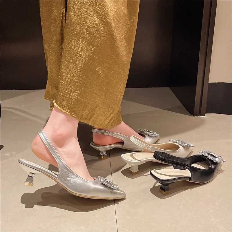 Fashion Summer Women Sandals New Womens Shoes Pointed Toe Shallow Nude Pink Diamond Shoes Low Heel Back Strappy Shoes Women W250814