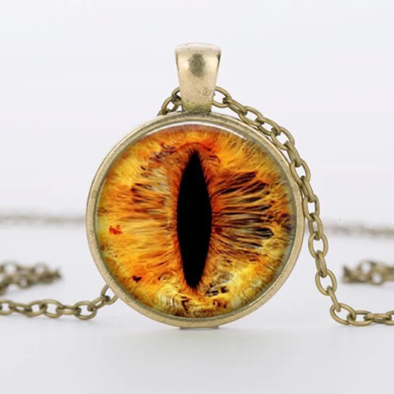 Vintage Red Cat Eye Necklace Dragon Eyes Po Glass Cabochon Pendant Necklace Men Jewelry 250812