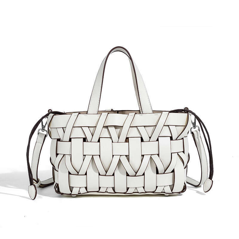 Designer woven bag women's shoulder crossbody 2025 new handbag fashionable casual high-end feeling