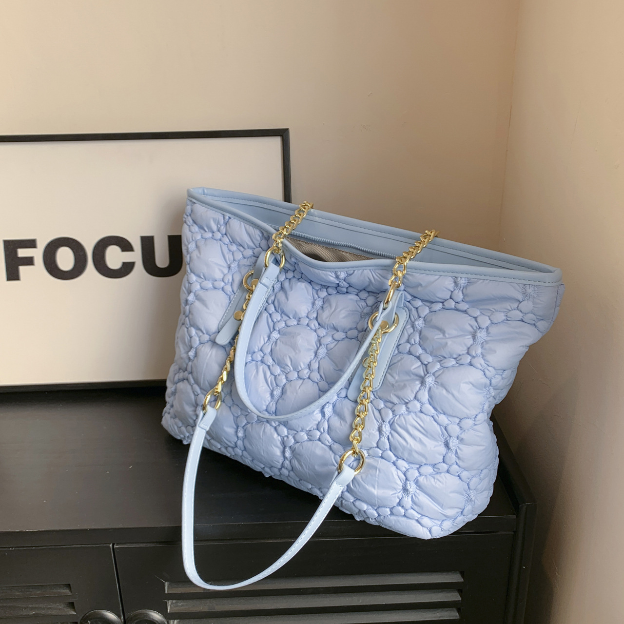 Luxury Brand Designer Bag 2025 New Women's Bag Tote Bag Nylon Zipper Handbag Fashion Simple Trendy Practical Women's Bag