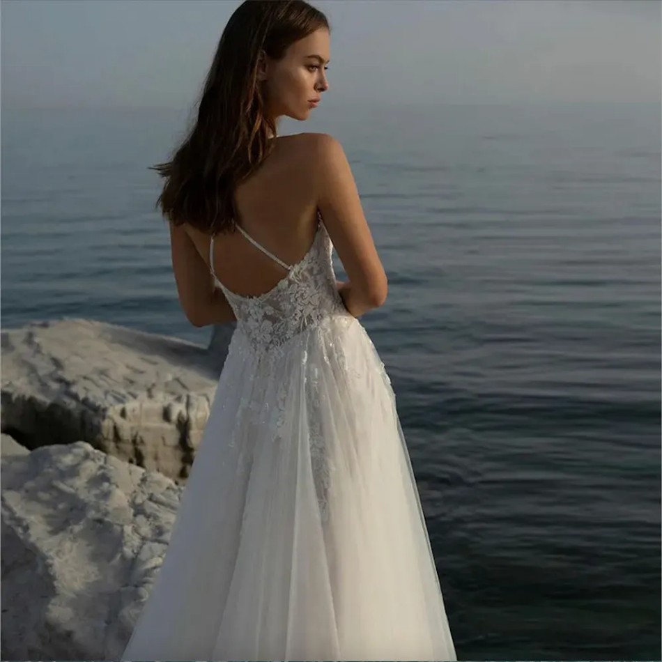 Newest Cross Strap Beach Wedding Dresses Floral Appliques Bridal Gown Bead Tiere Tulle Summer Robe De Mariee