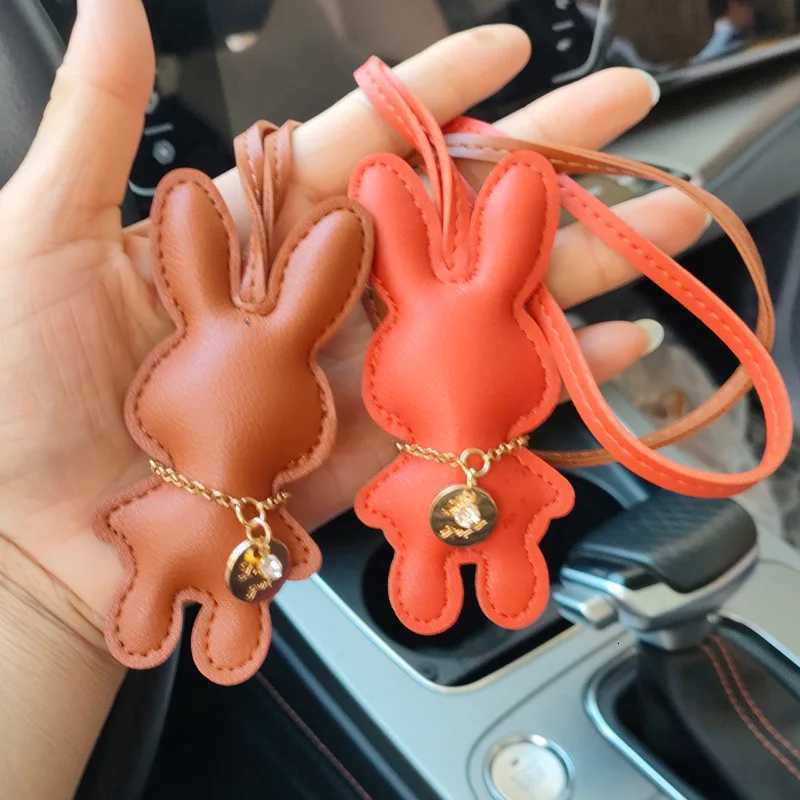 New Keychain Giraffe Deer Charms Pendants DIY for Women Handbag Bag Car Key Chain Ring Holder Keyring Jewelry Gift Y250814