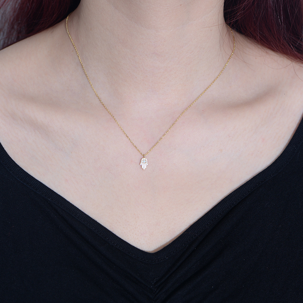 Pure Sier Fatima Hand Necklace for Women, Niche Ins Style, Inlaid with Dias, Opal Mini Palm Collarbone Chain Jewelry for Women