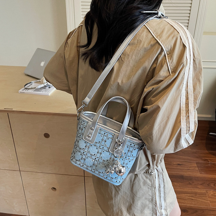 Free Shipping Designer Denim Sequin Bucket Bag New Heavy Craftsmanship High-end Luxury Women's Handbag American Fashion Single Shoulder Crossbody