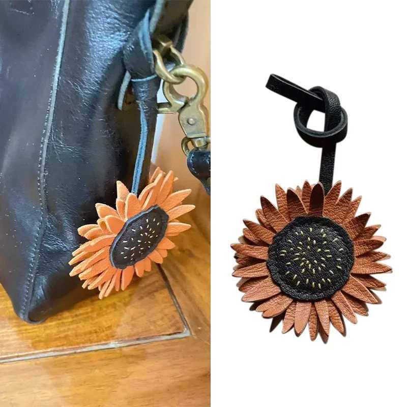 Sunflower Theme High Quality Bag Pendants Accessories Genuine Leather Pumpkin Car Decor Handbag Ornament Key Chain Perfect Gift Y250814